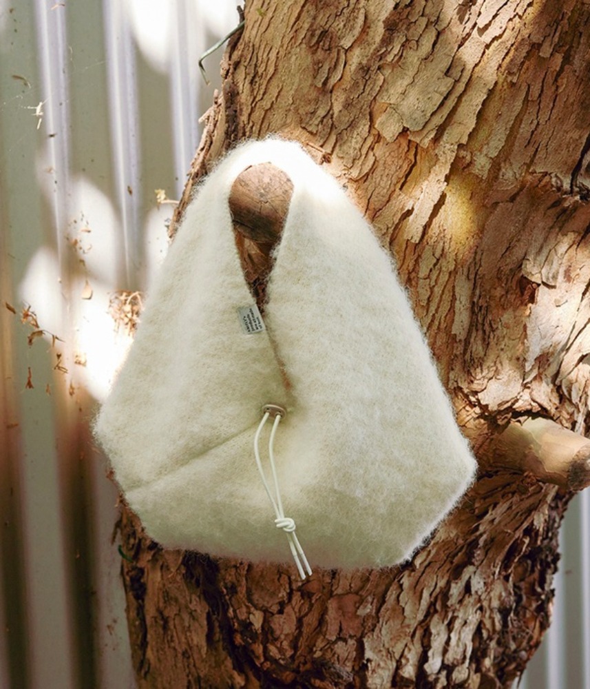 [KNITLY] Brushed Alpaca Knit Mini Bag (Yellow Ivory)