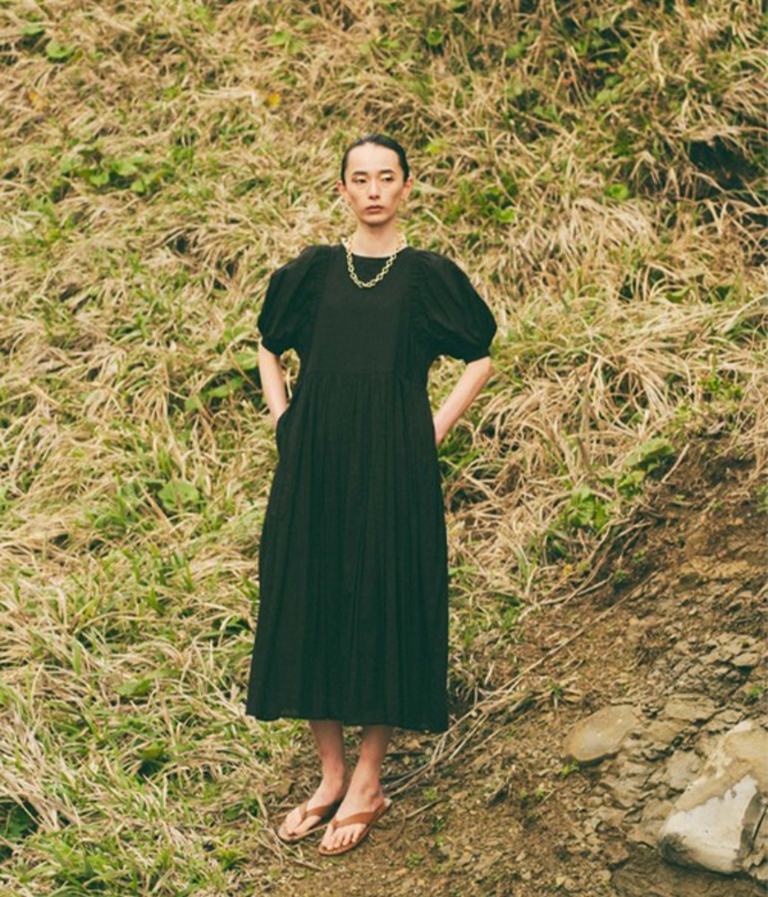 [AUDREY] [Audrey and John Wad]  ‘MADE IN INDIA’ COTTON VOILE SERIES cocoon silhouette dress / 02 black